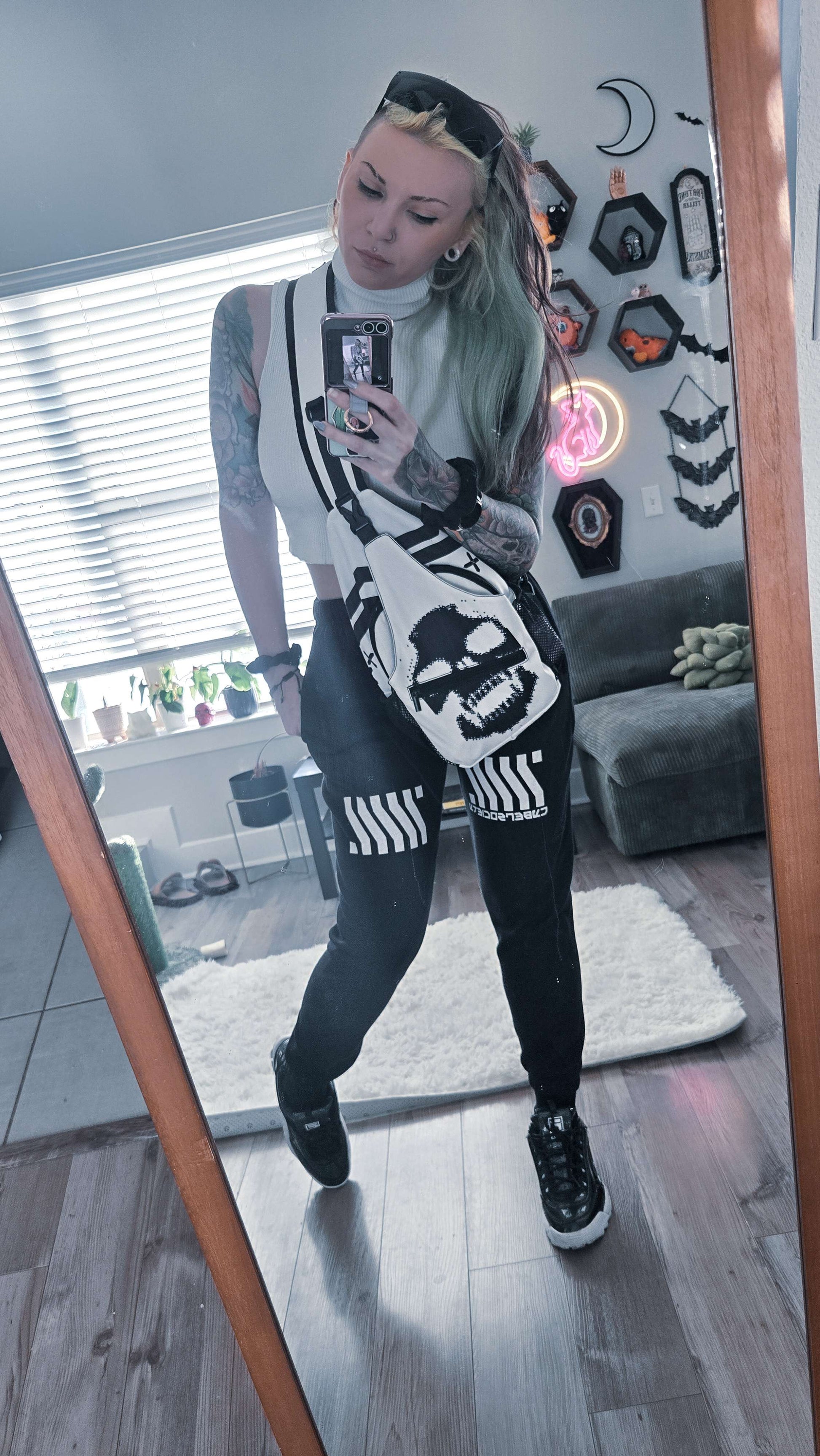 Corrupted | Essential Sweatpants - CYBERSOCIETY 